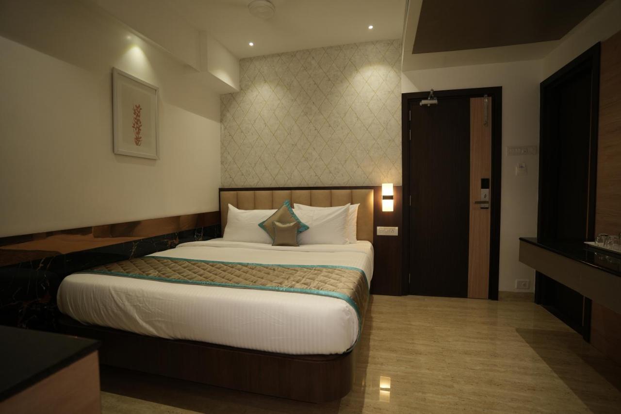 Sri Ambal Grand Hotel Virudunagar Ngoại thất bức ảnh