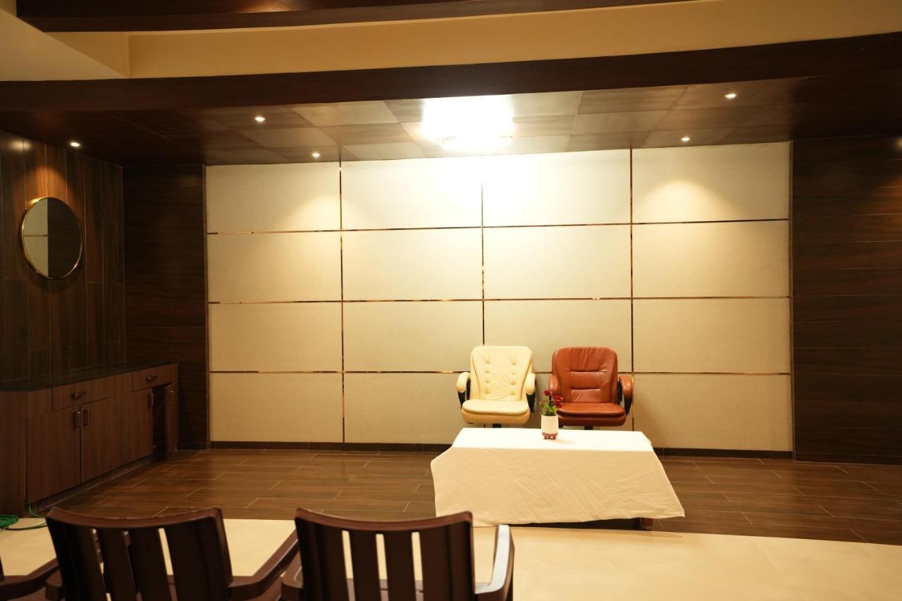 Sri Ambal Grand Hotel Virudunagar Ngoại thất bức ảnh