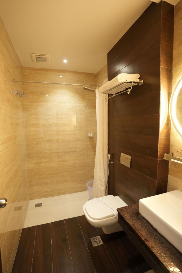 Sri Ambal Grand Hotel Virudunagar Ngoại thất bức ảnh